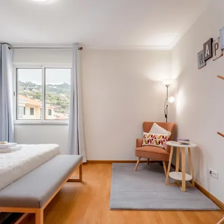 Sunflower By Homie Apartamento