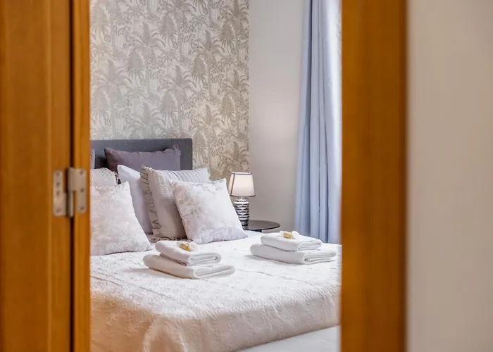 Sunflower By Homie Apartment *