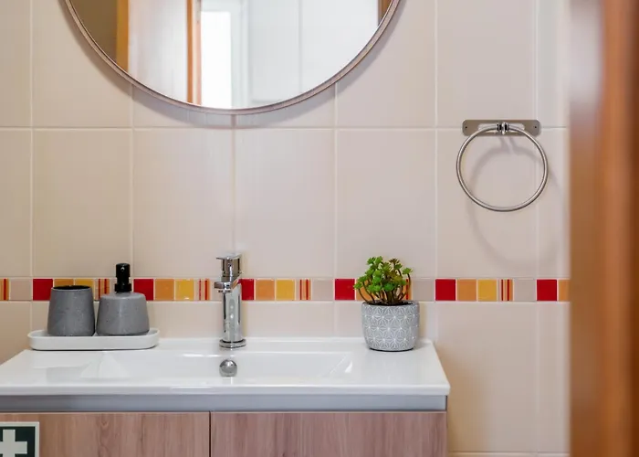 Apartment Sunflower By Homie *