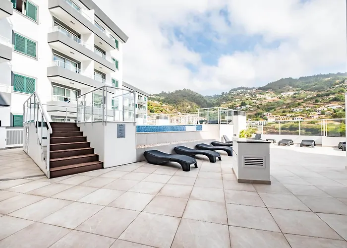 Sunflower By Homie Apartment