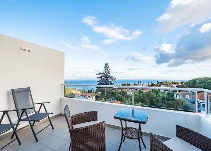 Sunflower By Homie Apartment